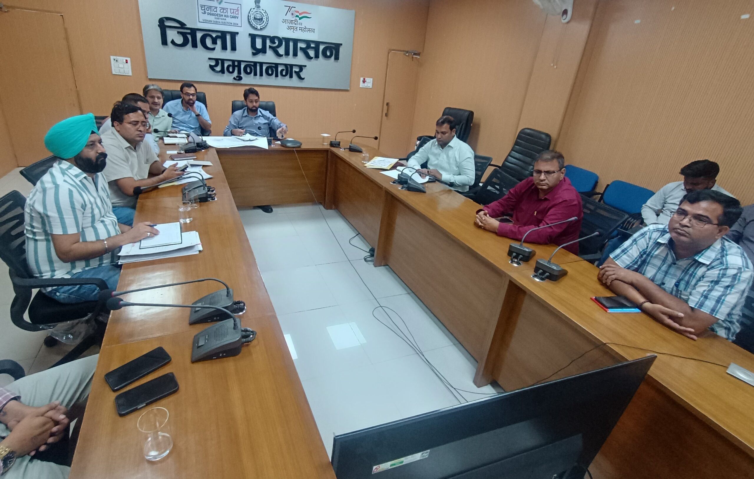 डिचड्रेन व नालों की गंदगी व गाद दो दिन के भीतर करें साफ – पार्थ गुप्ता