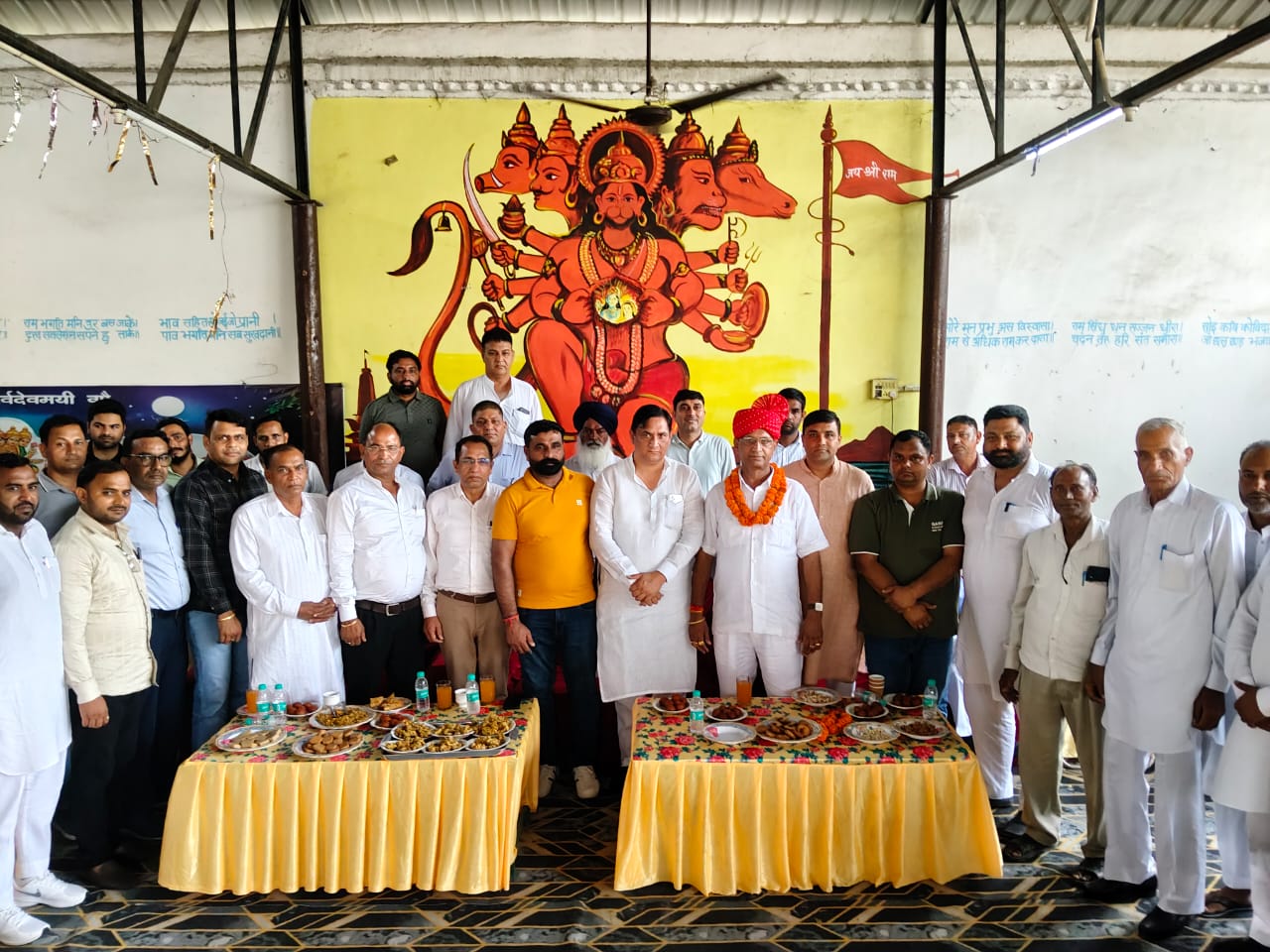 27 वर्ष की सेवा के बाद ग्राम सचिव के पद से रिटायर हुए बलबीर शर्मा, डीडीपीओ ने कहा कि बेहतर कार्य से बनाई पहचान
