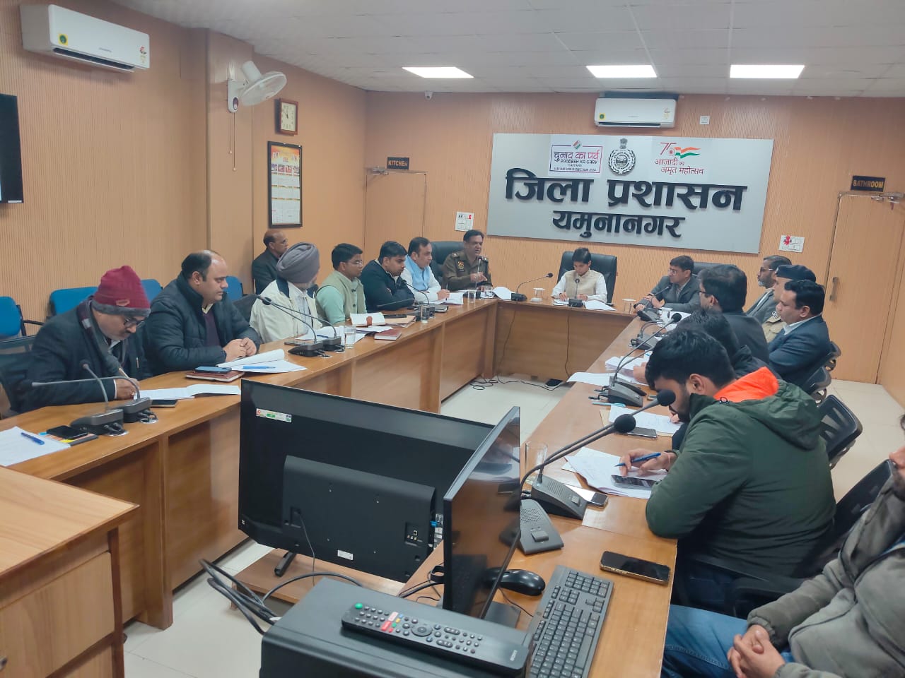 अवैध खनन रोकने के लिए सिंचाई विभाग नदी क्षेत्र में करे कार्यवाही, सरपंच भी करे सहयोग नहीं तो होगी कार्रवाई : डीसी