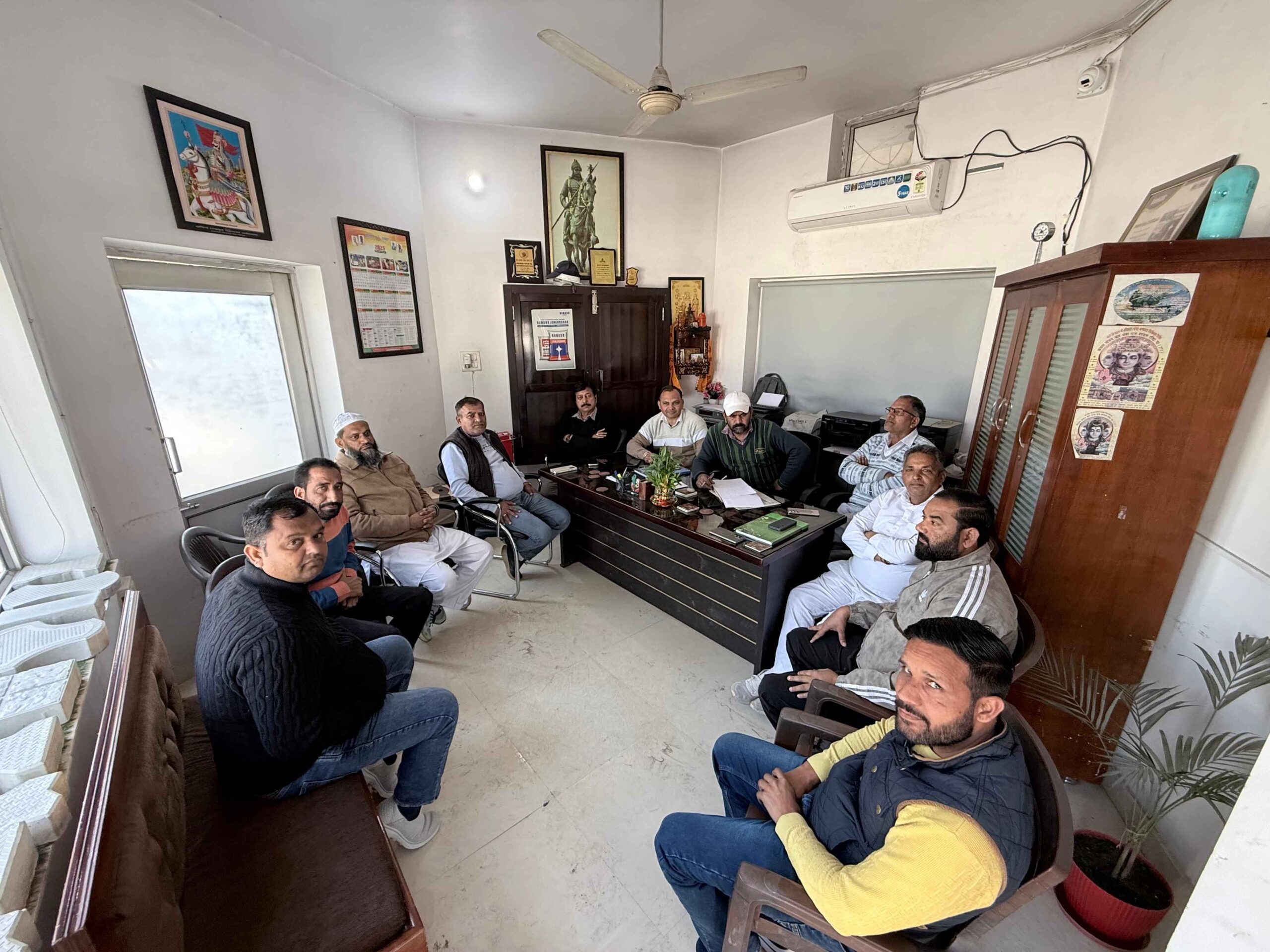 14 करोड़ की पेमेंट न होने से कांट्रेक्टर्स आर्थिक संकट में: जल्द भुगतान की मांग