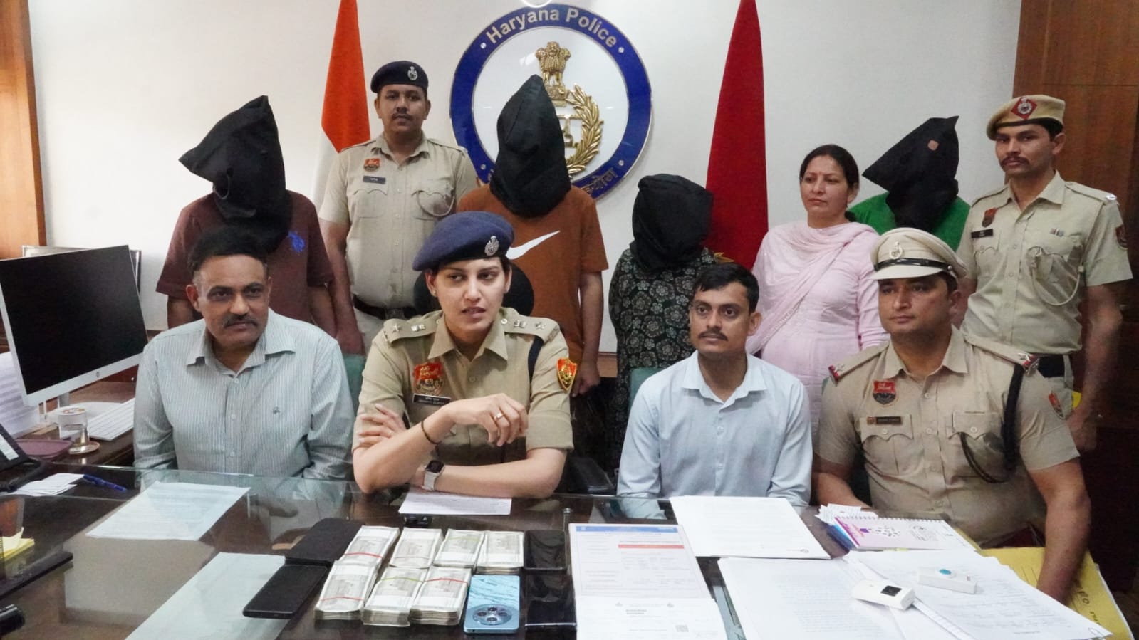 ऑस्ट्रेलिया वर्क वीजा के नाम पर 12 लाख का फ्रॉड करने वाला गिरोह बेनकाब, पति-पत्नी समेत चार आरोपी गिरफ्तार