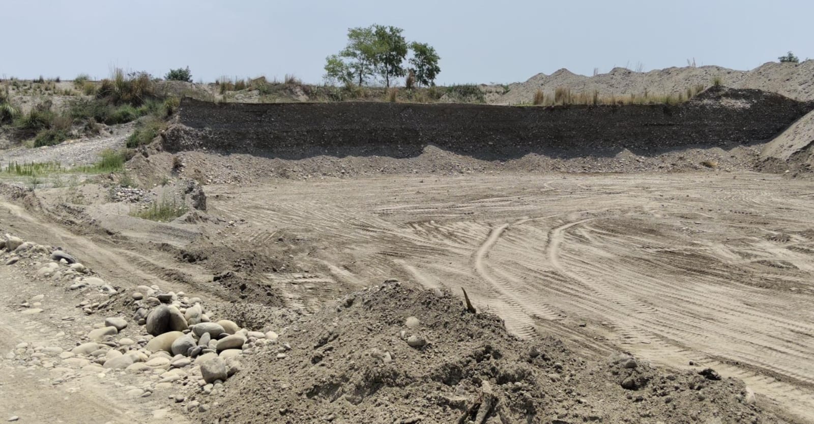 बेलगढ़ ग्राउंड रिपोर्ट: कागजों में आ रही परचेज ने पहनाया अवैध माइनिंग को ‘कानूनी चोला’