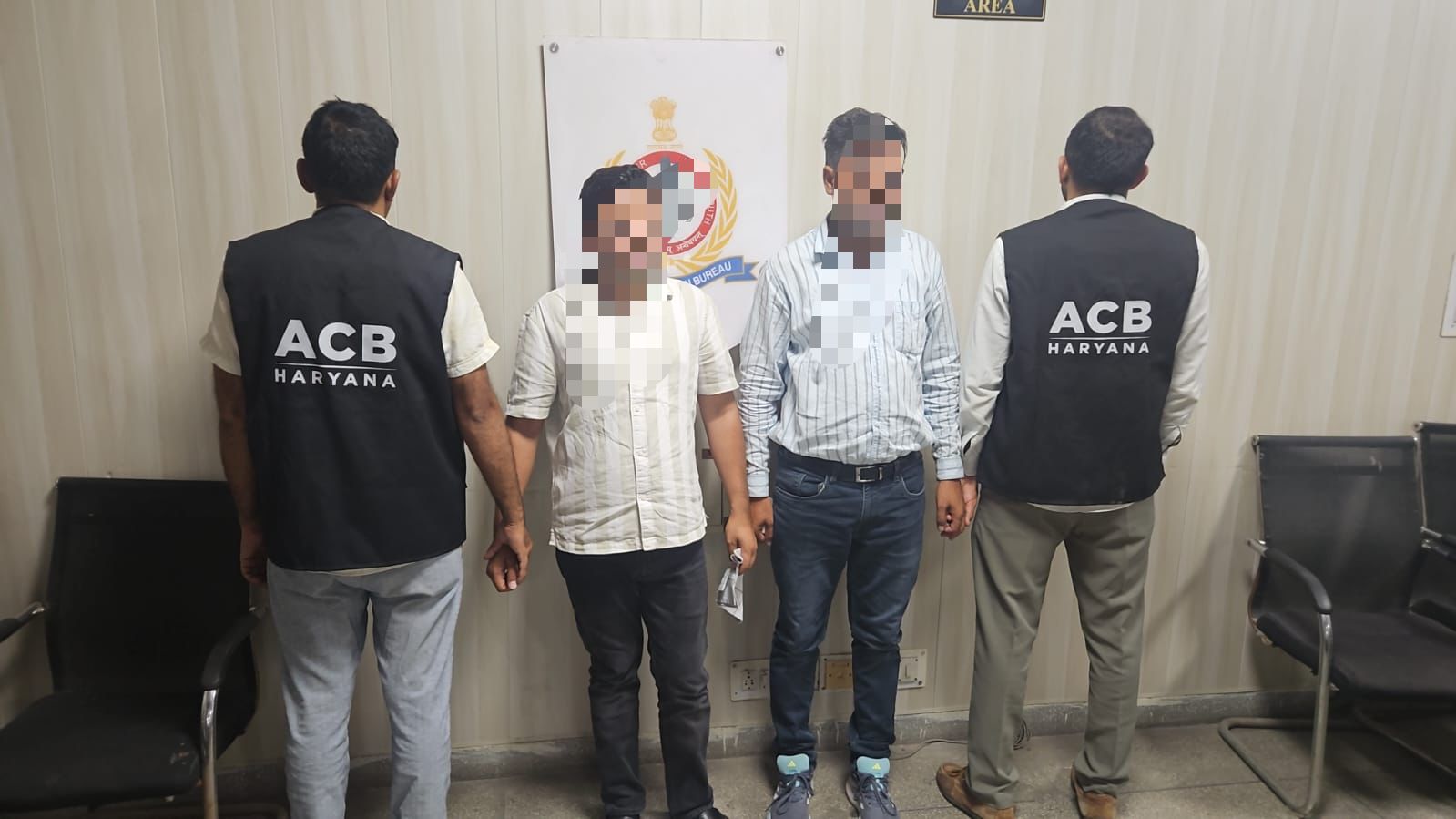  यूएचबीवीएन में रिश्वतखोरी का बड़ा खुलासा: एंटी करप्शन ब्यूरो ने जेई व ठेकेदार को 1.5 लाख रुपए की रिश्वत लेते रंगे हाथों दबोचा