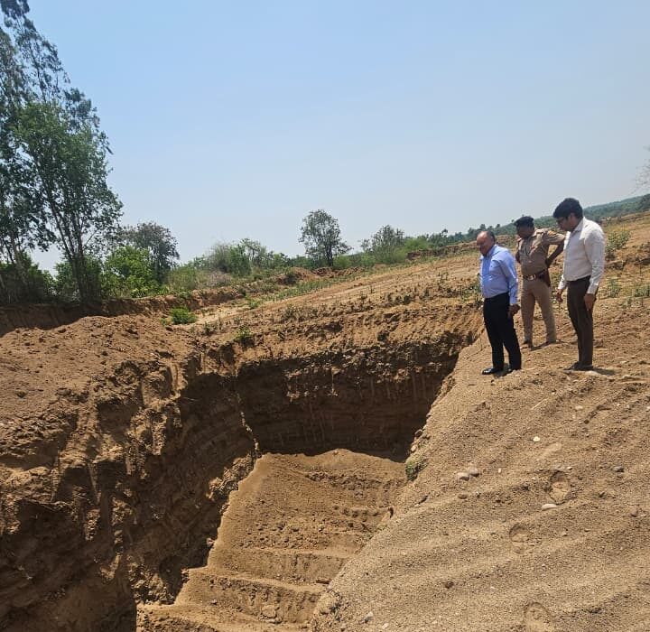 रायपुररानी में 5 एकड़ भूमि पर अवैध माइनिंग, डीसी ने खुद मौके पर पहुंच दिए कार्रवाई के निर्देश