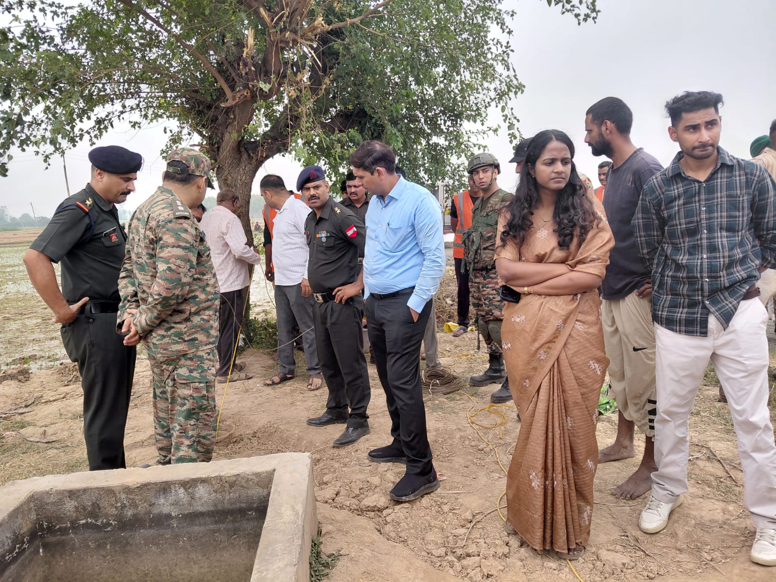 बोरवेल में गिरा अंबाला का चार वर्षीय बालक, एनडीआरएफ, सेना की टीमें जुटी बचाव कार्य के लिए