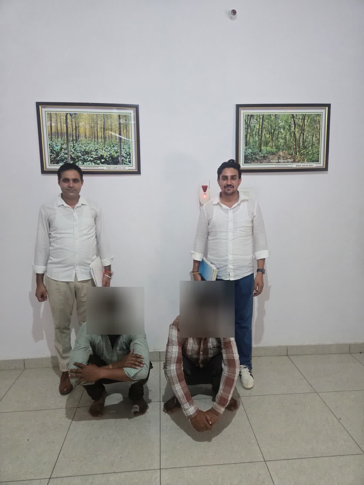 कलेसर रेंज के अंतर्गत खैर का कटान कर रहे दो आरोपी काबू, लकड़ी जब्त, मौके से काटे गए छह पेड़
