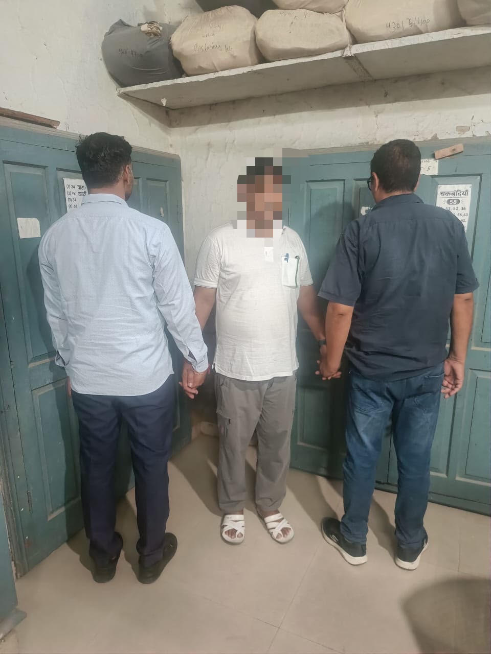 तीन हजार रुपये रिश्वत लेते जल सेवाएं मंडल के जिलेदार को एसीबी ने रंगे हाथ किया गिरफ्तार